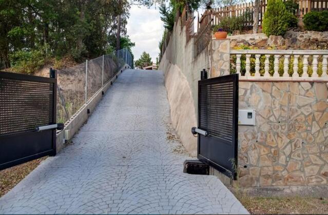 Detached Villa For 6 People In Lloret De Mar With Comunal Outdoor Swimming Pool Puigventos Extérieur photo
